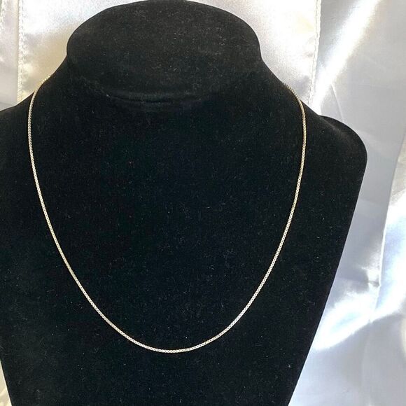 UY#x Italian Sterling 925 Silver Chain Necklace Sold - Picture 1 of 10